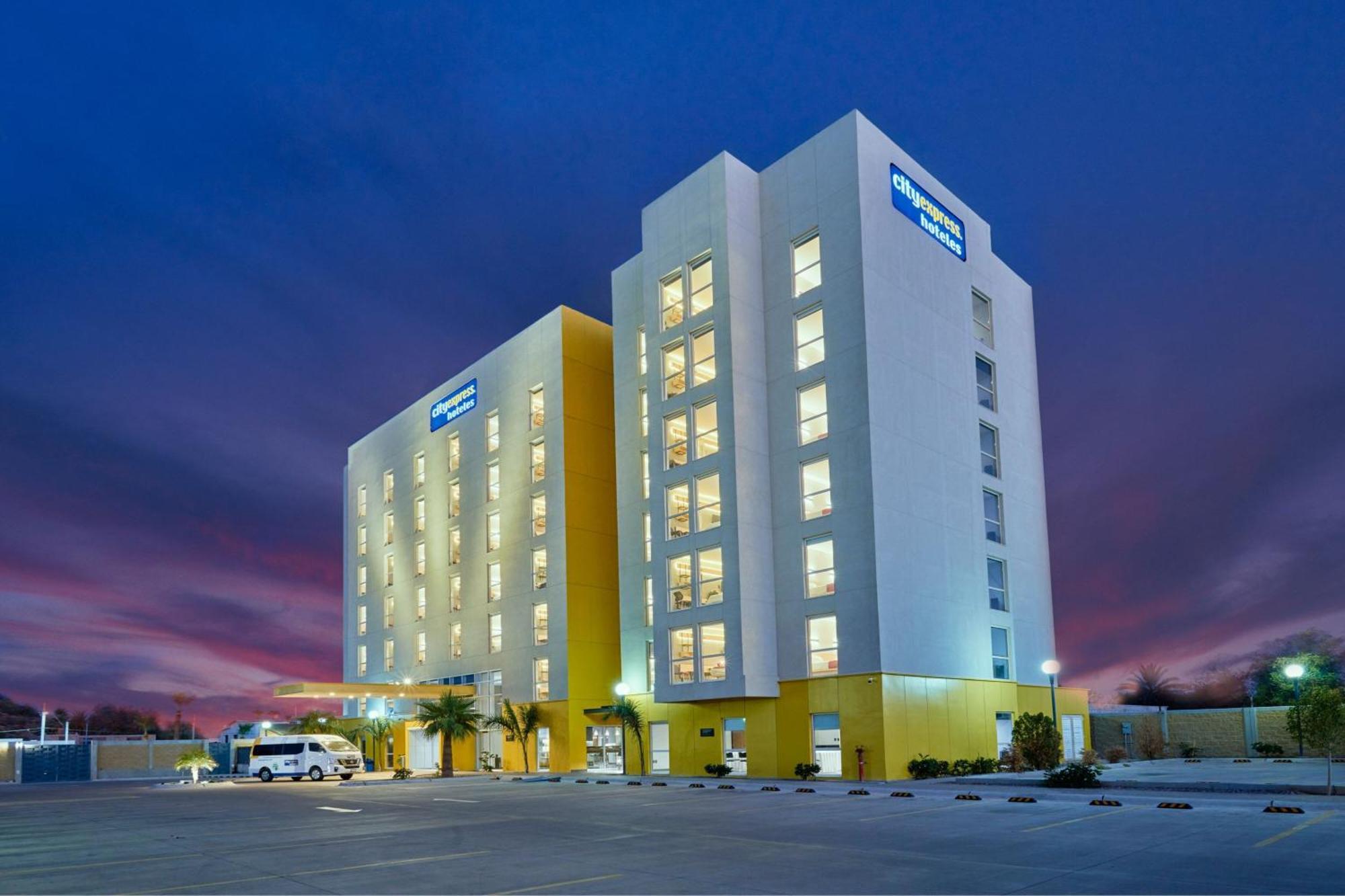 City Express By Marriott Caborca Heroica Caborca Exterior foto